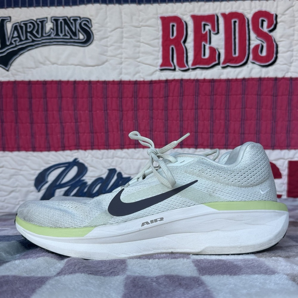 Size 12.5 - Nike Air‎ Winflo 11 Running Shoes (FJ9509-007) Sneakers